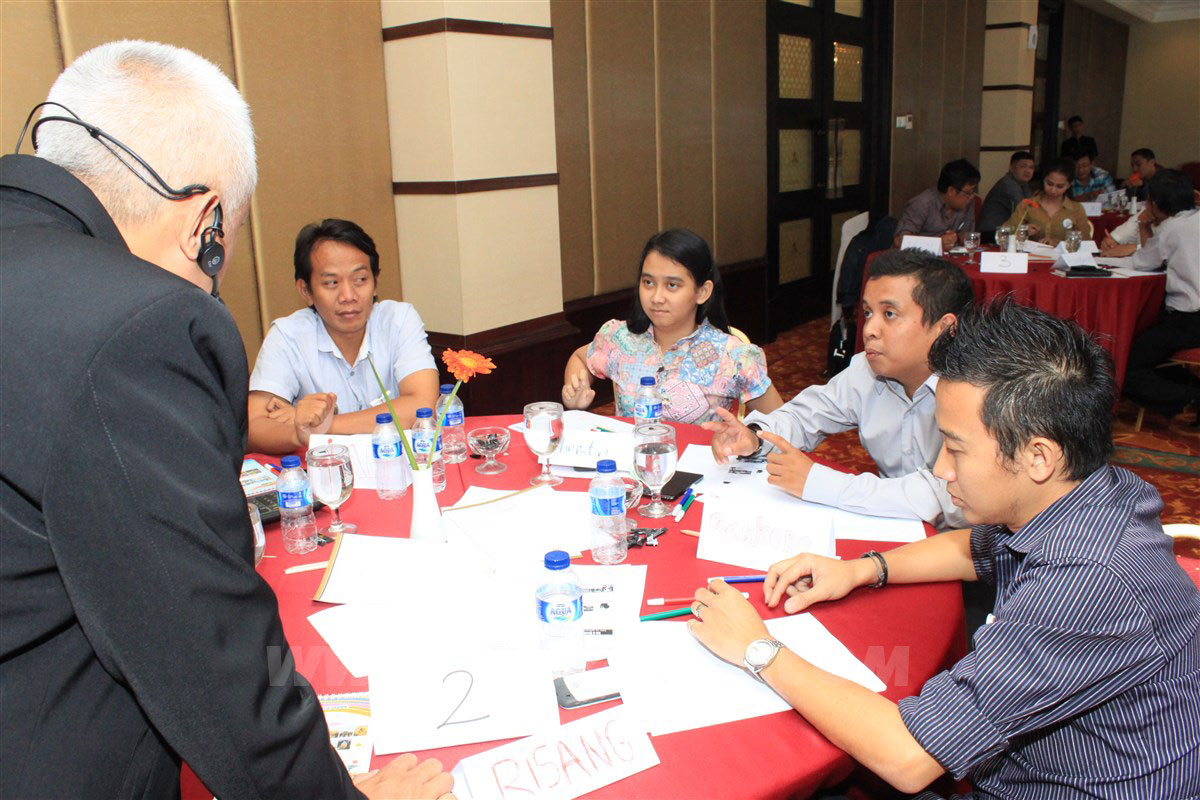 Rahasia Mudah Menjadi Sales Sukses