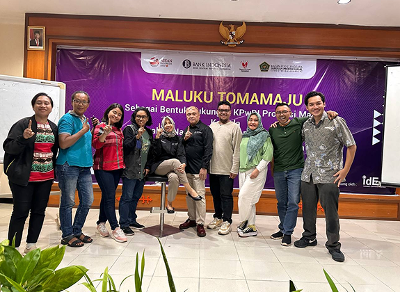Komitmen Akeyodia